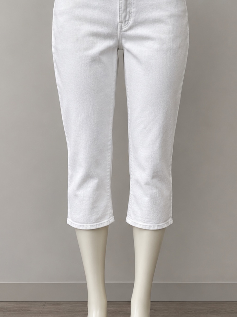Old Navy White Ankle Crop Jeans